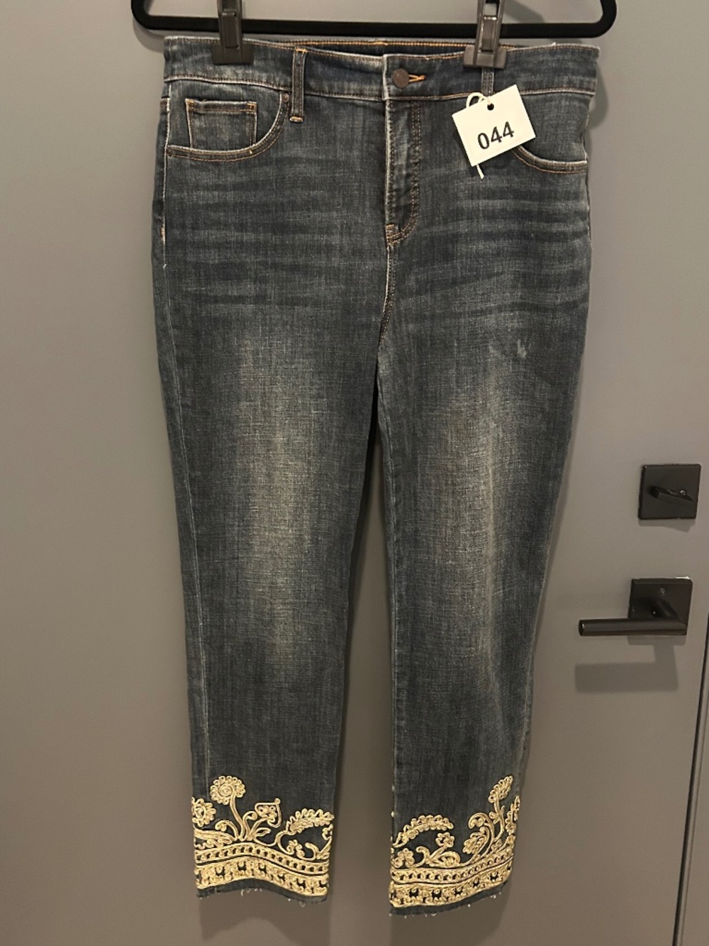 So Slimming Girlfriend slim leg ankle jeans